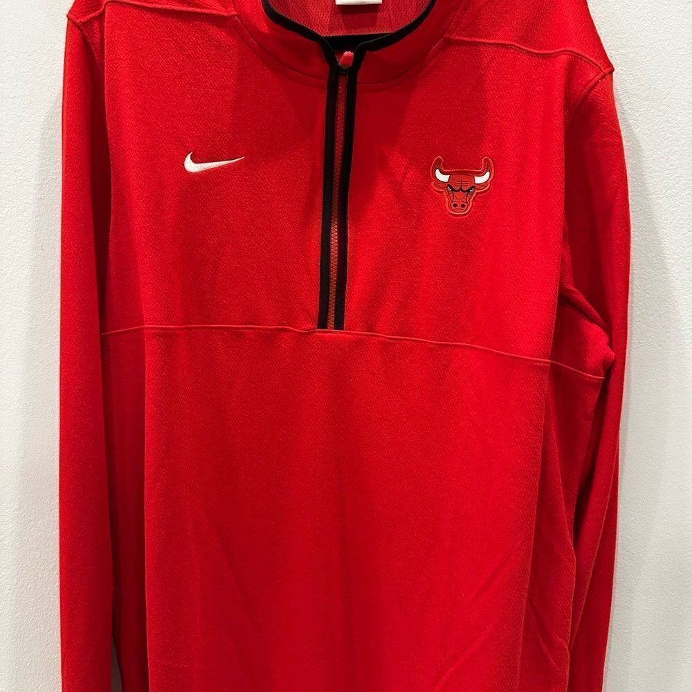 Nike Red Chicago Bulls Pullover